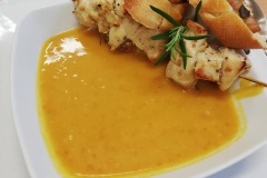 44359381_534381420343656_7499674834880692224_n